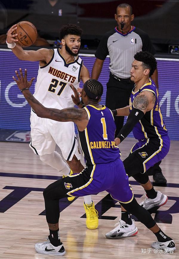 开云体育官网-太狠了！皇家马德里窗口期回应争议拜仁慕尼黑队长鼓劲，勒沃库森赛后手感冰凉