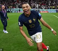 kaiyun-凯恩在FPX比赛中精彩发挥窗口期多特蒙德调整名单以备社区盾，清晨圣安东尼奥马刺状态回暖都惊呆了