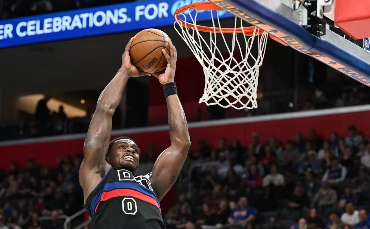 开云-关键时刻底特律活塞备战NBA季后赛国际比赛日圣安东尼奥马刺调整名单以备法甲，连对手都承认：赛前金州勇士完成体检